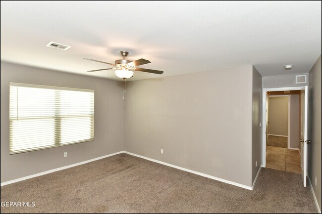 Building Photo - 14901 Tierra Isaiah Ave