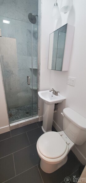 Building Photo - 24 Phillips St