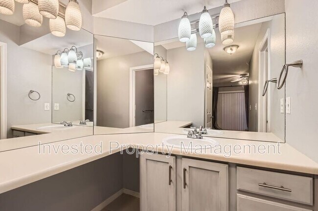 Building Photo - 9222 E Arbor Cir