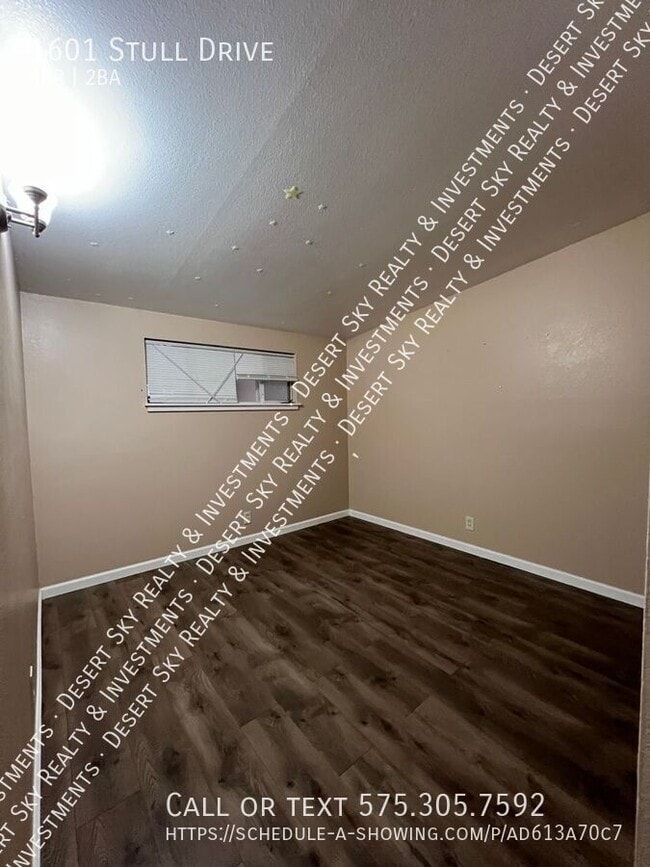 Building Photo - 1601 Stull Dr