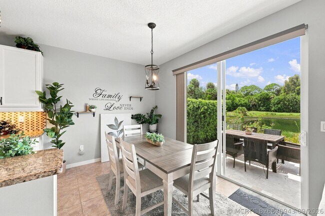 Building Photo - 4585 Tara Cove Way