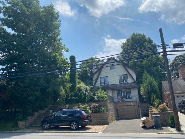 Building Photo - 58 Hicks Ln