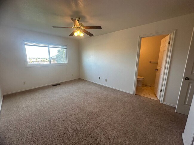 Building Photo - Charming Ranch Farmhouse in St. George – Spacious & Serene!