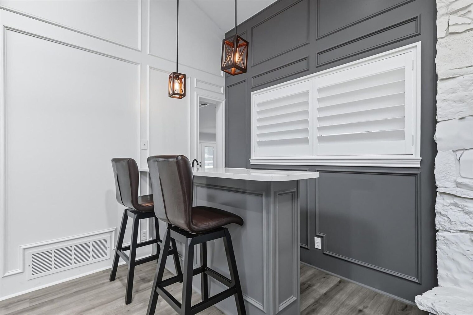 Building Photo - 3667 High Rd