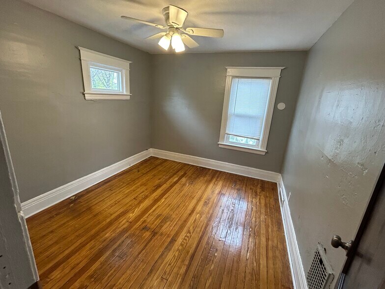 Building Photo - 659 Seward St