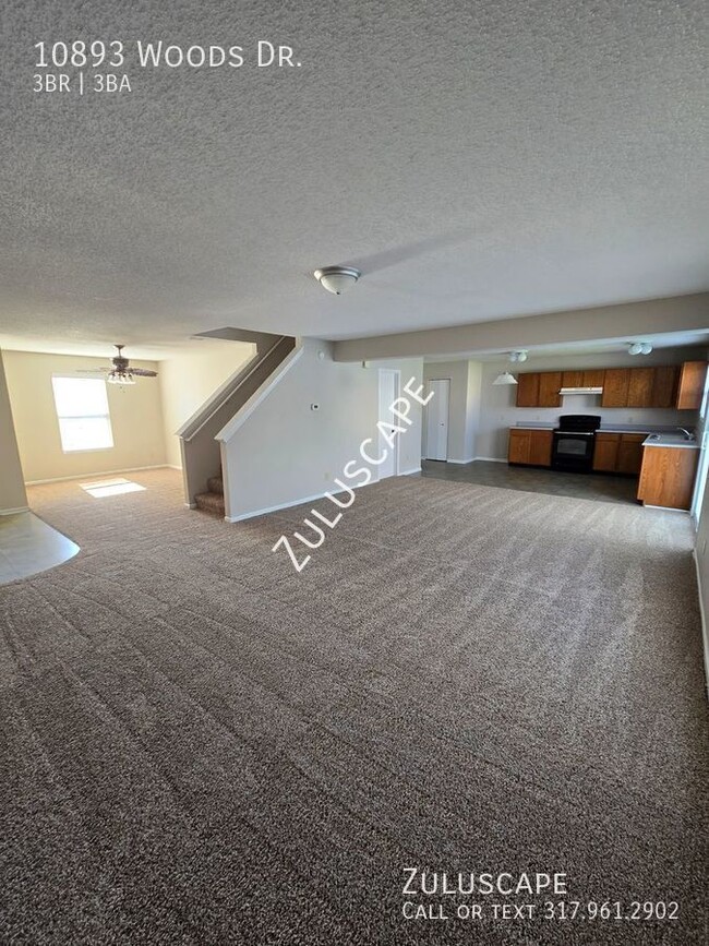 Building Photo - 1/2 off First Months Rent! Beautiful 3 BR ...