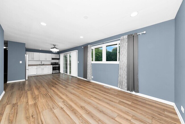Building Photo - 1529 Ronzheimer Ave