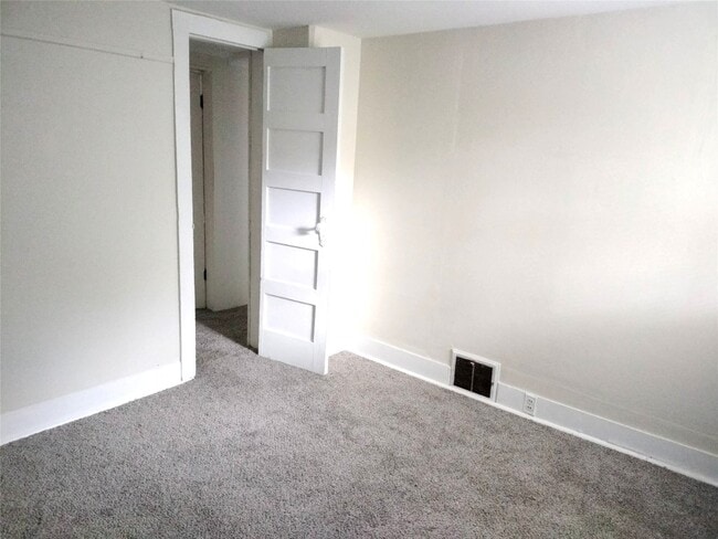 Building Photo - 31 Indiana St