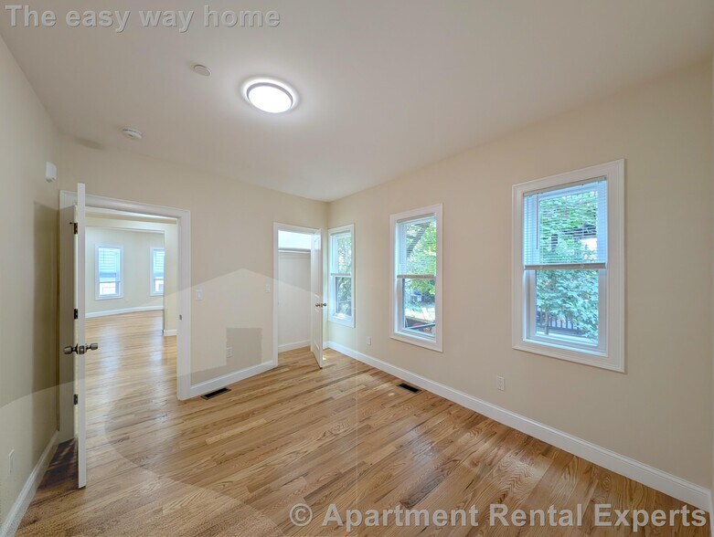 Building Photo - 22 Holyoke Rd