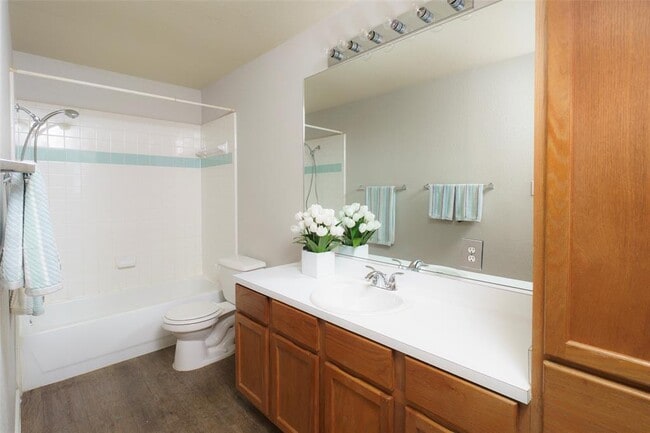 Building Photo - 1200 Gingerlily Cove