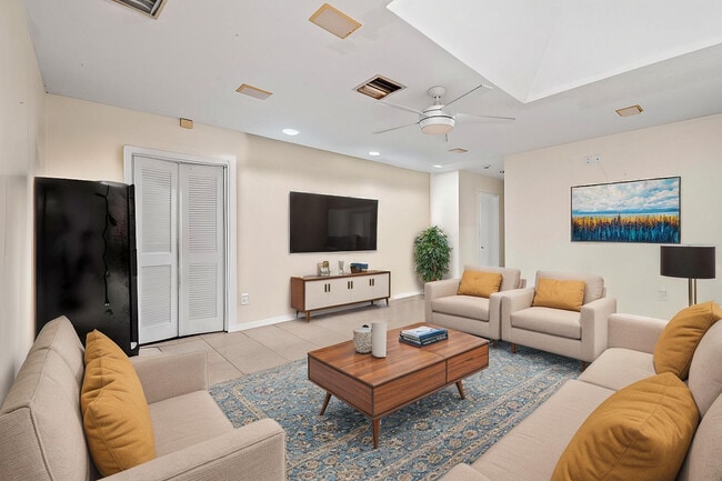 Building Photo - 5313 Colbright Rd