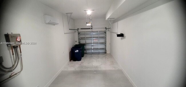 Building Photo - 110 NW 11th Ct