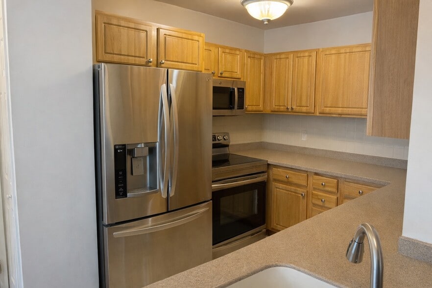 Building Photo - 84 Aborn St