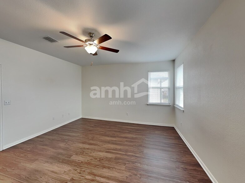 Building Photo - 188 Pebble Creek Run