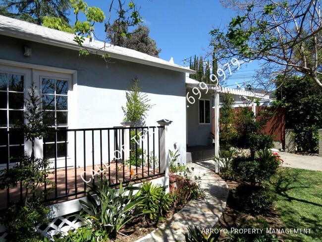 Building Photo - 745 E Poppyfields Dr