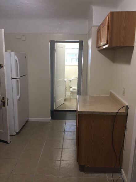 Building Photo - 10715 Wadsworth Ave