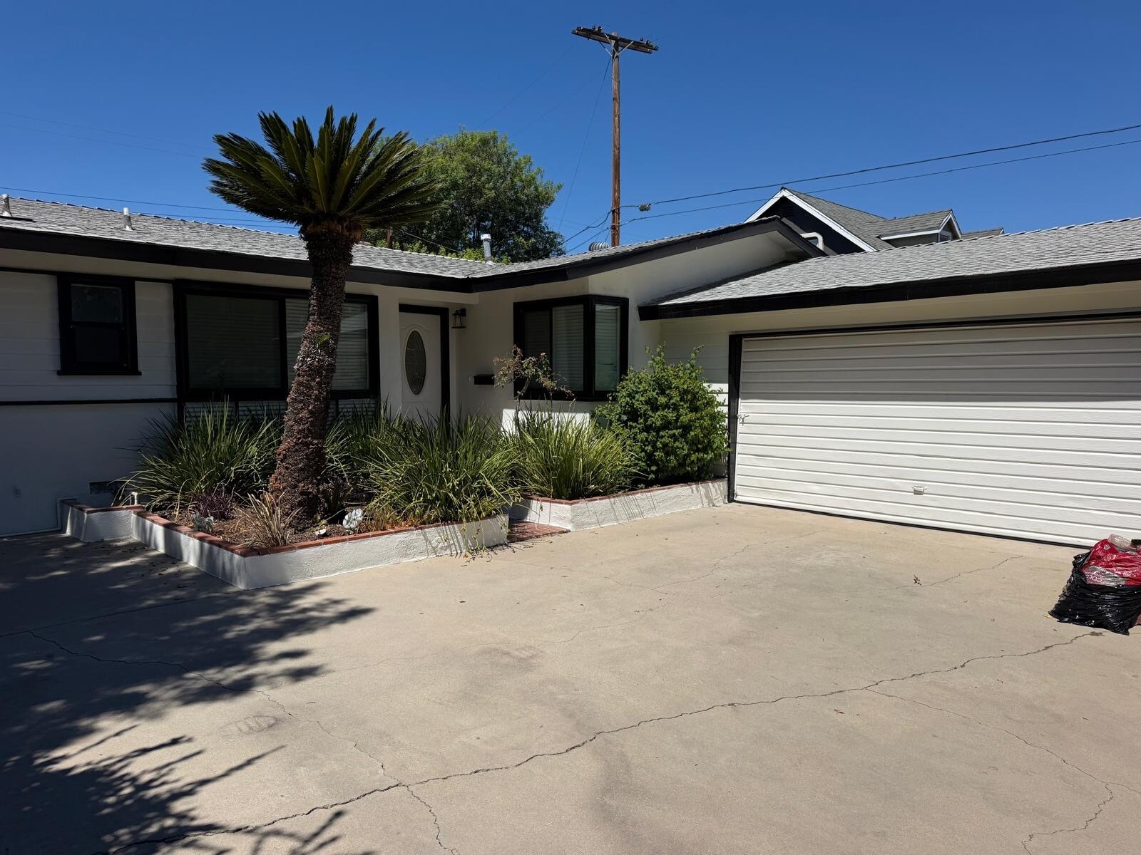 Building Photo - 6629 Melba Ave
