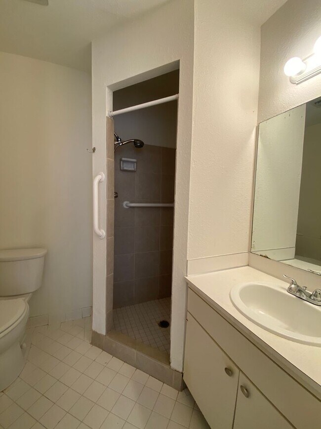 Building Photo - 4723 S Granite Pl