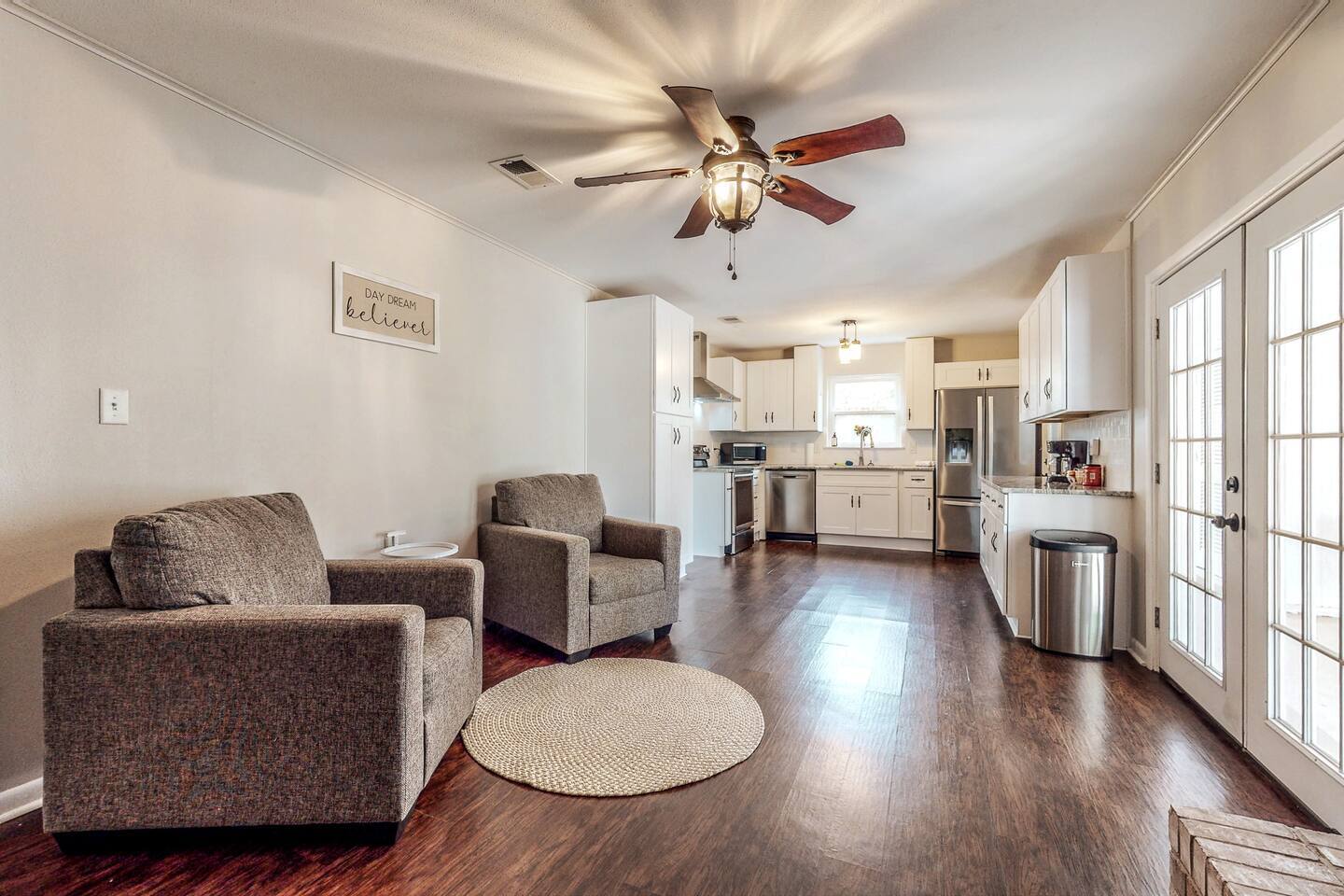 Kitchen - 602 Ferretti Ave