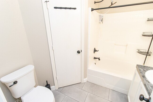Building Photo - 24219 Wild Horses Ln