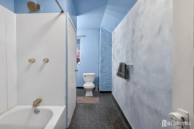 Building Photo - 58 Brotherhood St