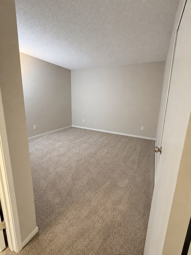 Building Photo - 2705 Villalovos Ct