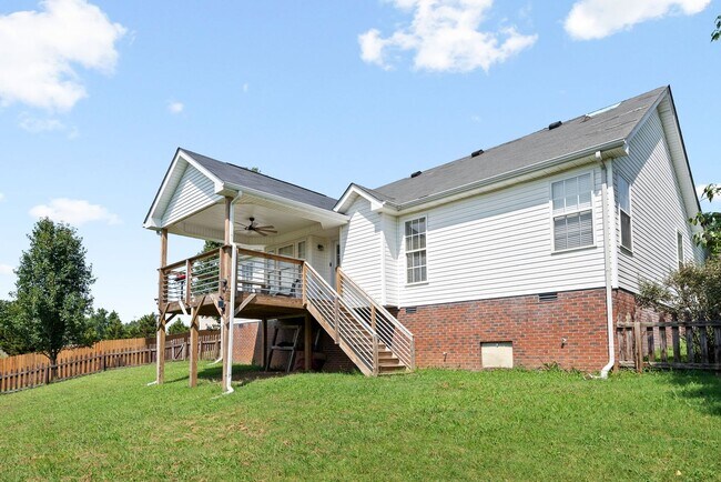 Building Photo - Beautiful home in Twin Rivers Subdivision Waiting for You to Call Home!