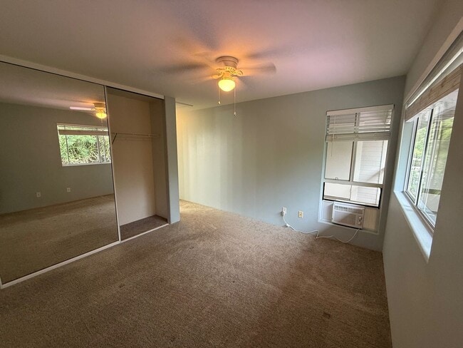 Building Photo - $2,500 / 2br - 2 bath, Condo with Lanai (K...