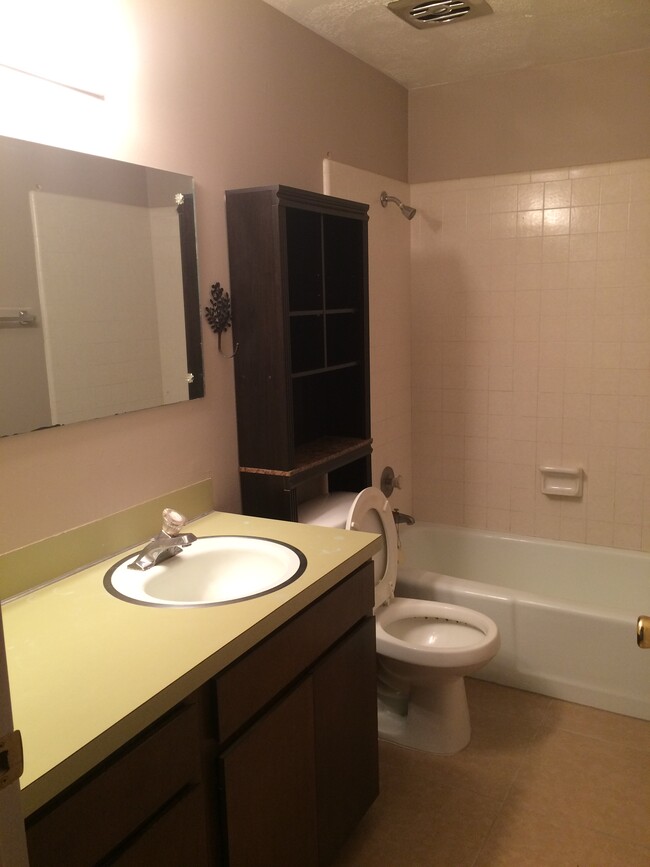 Bathroom - 2283 S 3500 W