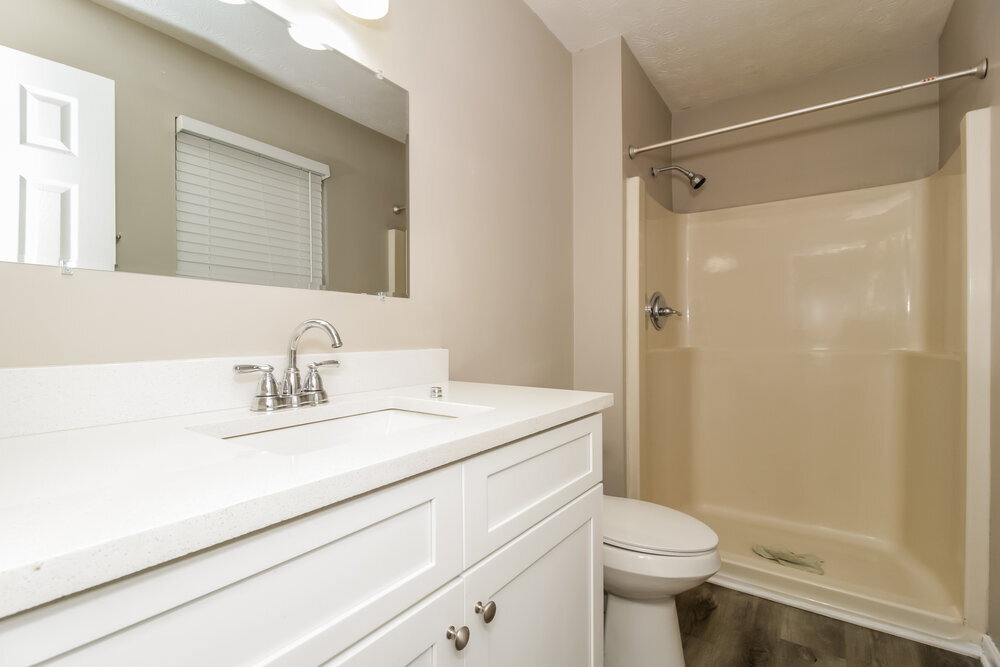 Building Photo - 6492 Meadowlark Dr