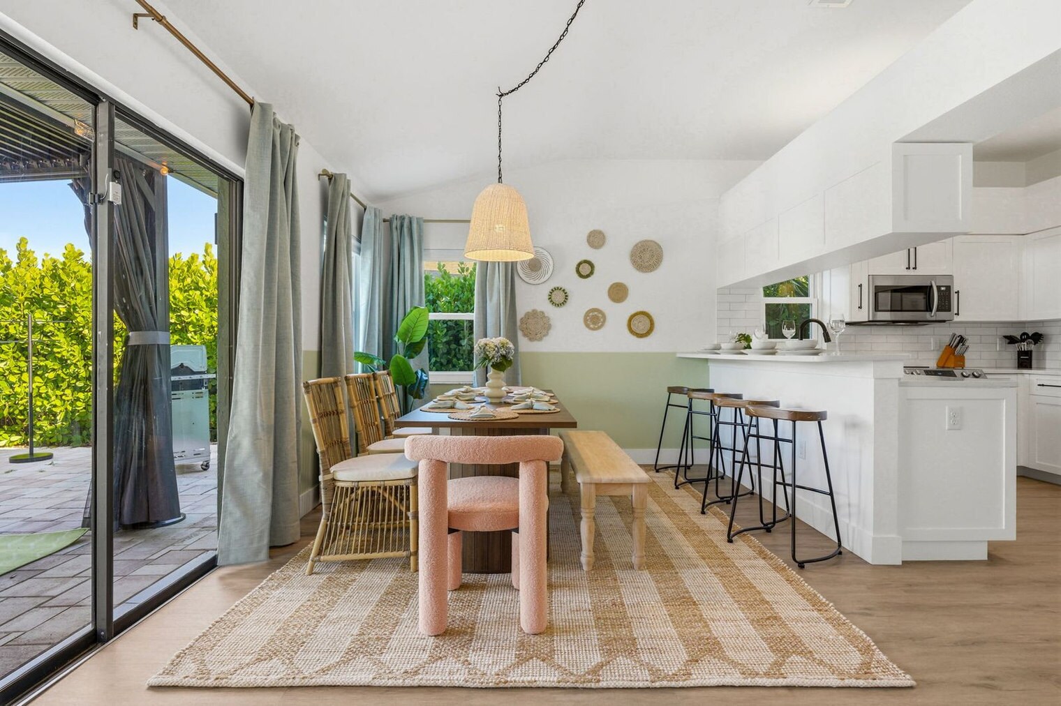 Building Photo - 6924 34th Ave W