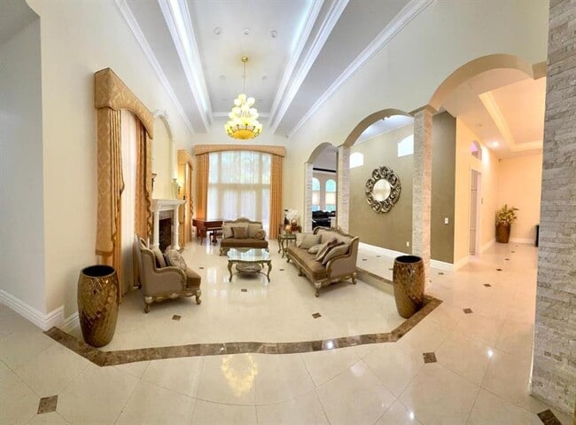 Building Photo - 5981 SW 37th Terrace