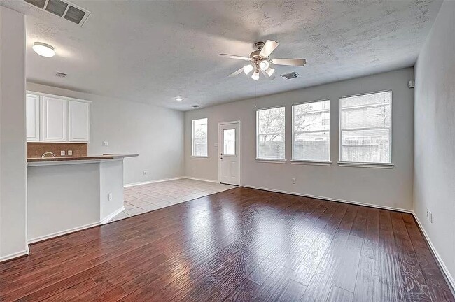 Building Photo - 25218 Boulder Bend Ln