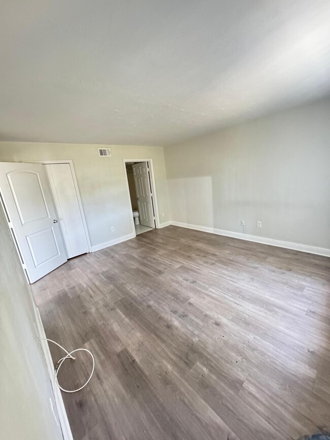 Building Photo - 803 Palm Beach Trace Dr
