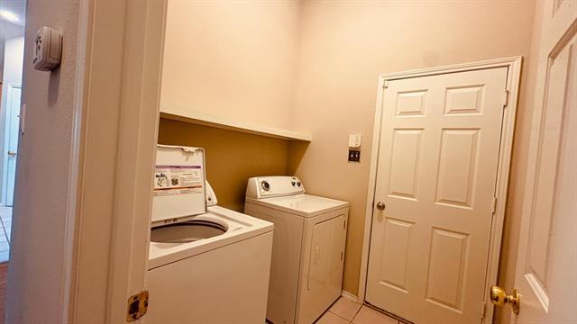 Building Photo - 5970 Dustin Trl