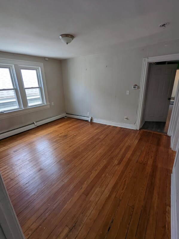 Building Photo - 64 Pleasant St