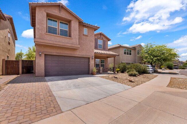 Building Photo - 5725 W Milada Dr