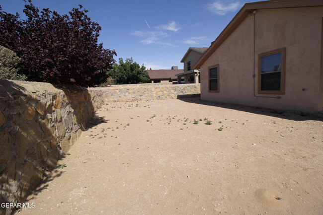 Building Photo - 14009 Robert Ituarte Dr
