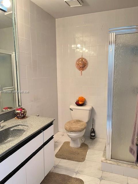 Building Photo - 204 191st St