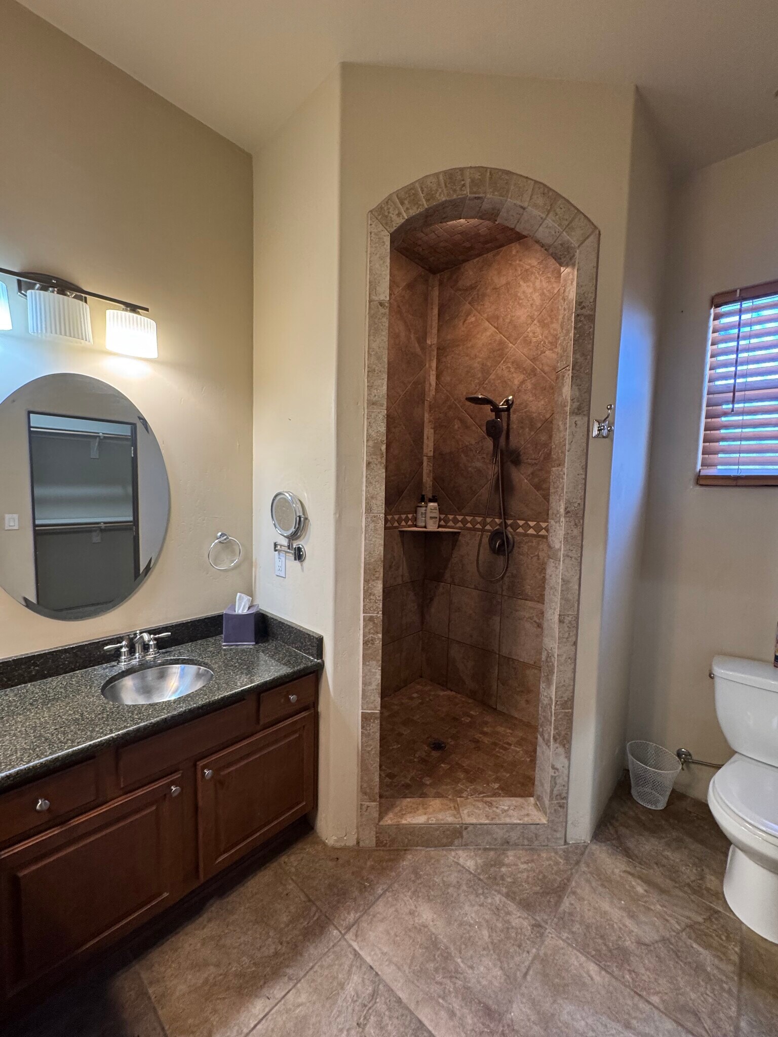 Building Photo - 4600 6th St NW