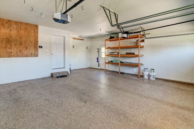 Building Photo - Beautifully updated 4 bedroom home in Southbridge, Waunakee