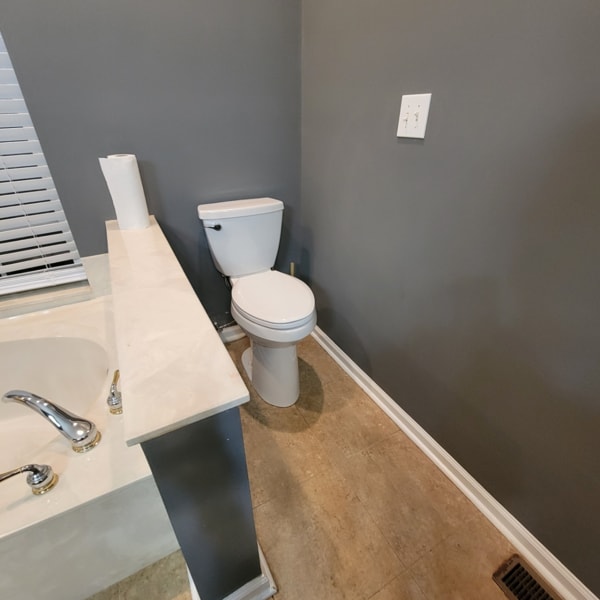 Building Photo - 9888 Whitehouse Pkwy