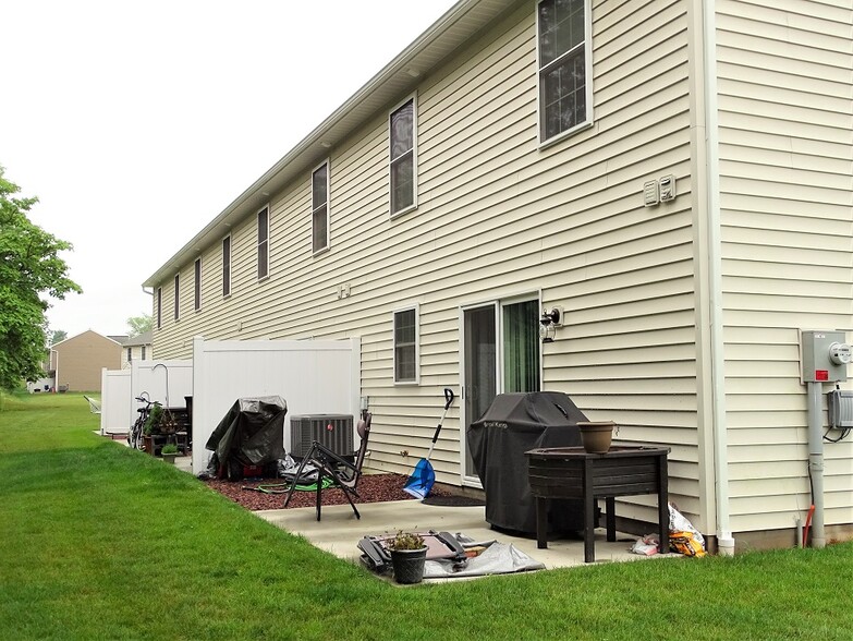 Building Photo - 149 Cedarwood Dr