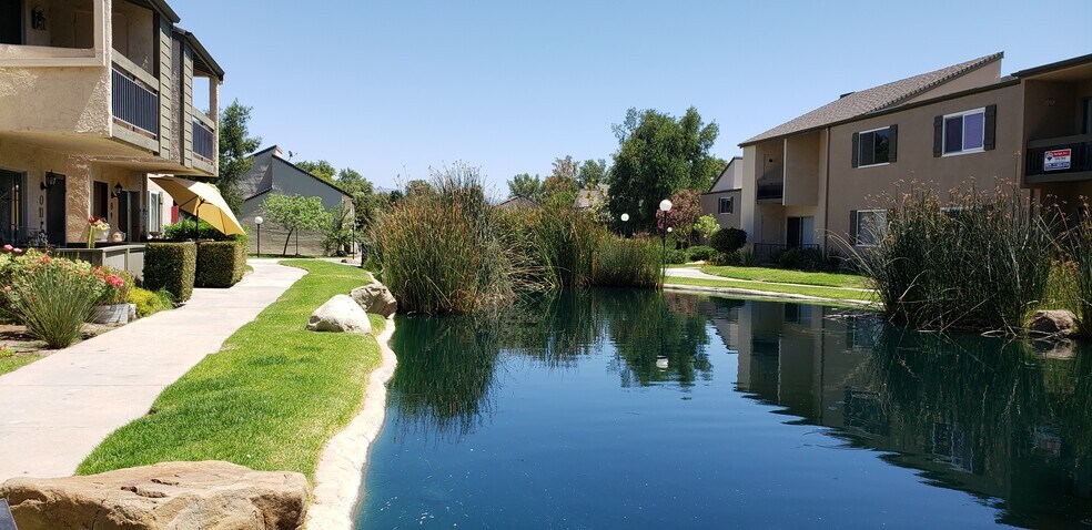 Building Photo - 24518 Nicklaus Dr