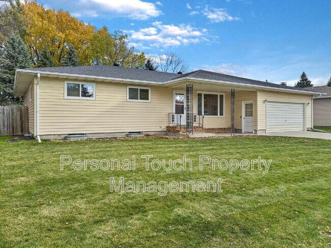 Building Photo - 3231 1st St N