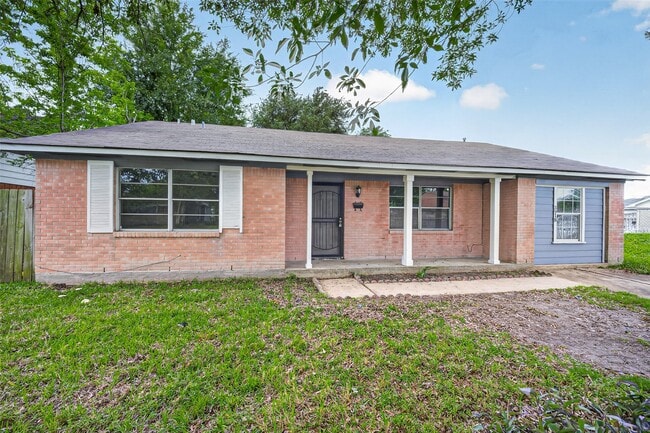 Building Photo - 3918 Tavenor Ln