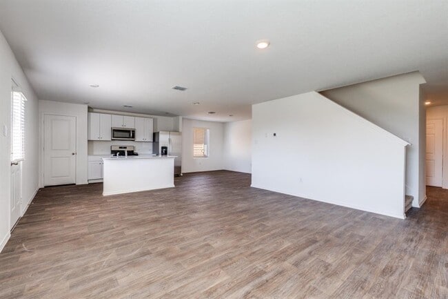 Building Photo - 5138 Blind Shot