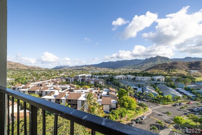 Building Photo - 2BR | 2BA | $4,000 | Move-In Ready! Windwa...