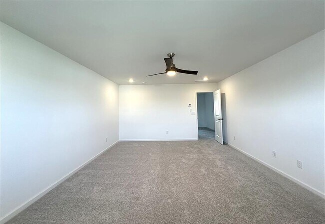 Building Photo - 612 Blue Sky Blvd