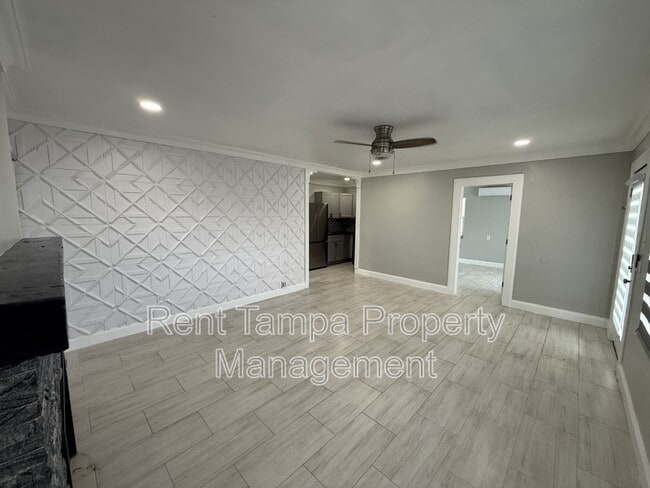 Building Photo - Neptune Drive - 1154 A